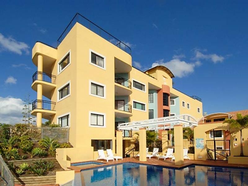 C5/2 Great Hall Drive, Mermaid Beach QLD 4218