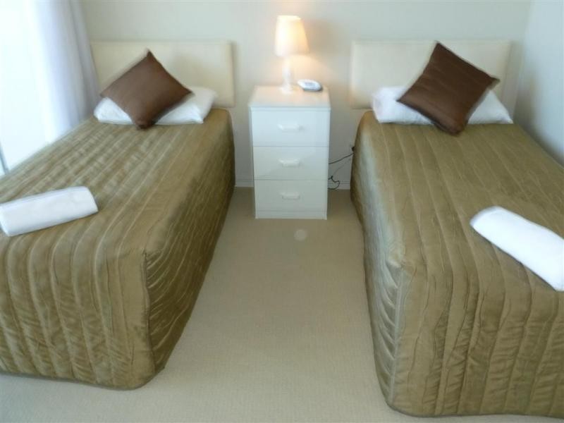 22/23 Ferny Avenue Chevron Renaissance, Surfers Paradise QLD 4217