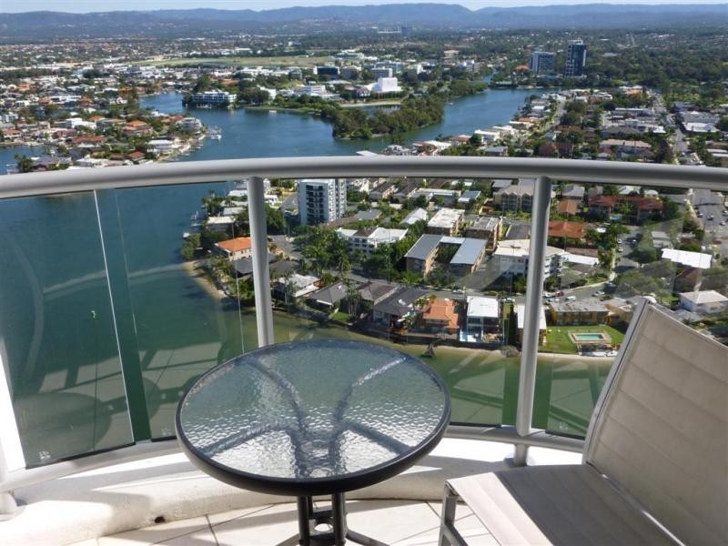 3342/23 Chevron Renaissance Ferny Avenue, Surfers Paradise QLD 4217