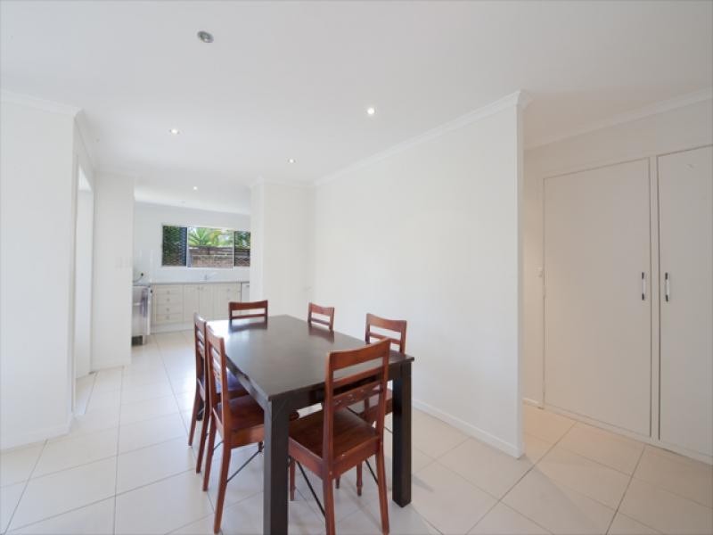 49 Salerno Street, Isle Of Capri QLD 4217