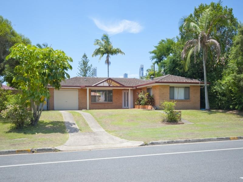 49 Salerno Street, Isle Of Capri QLD 4217