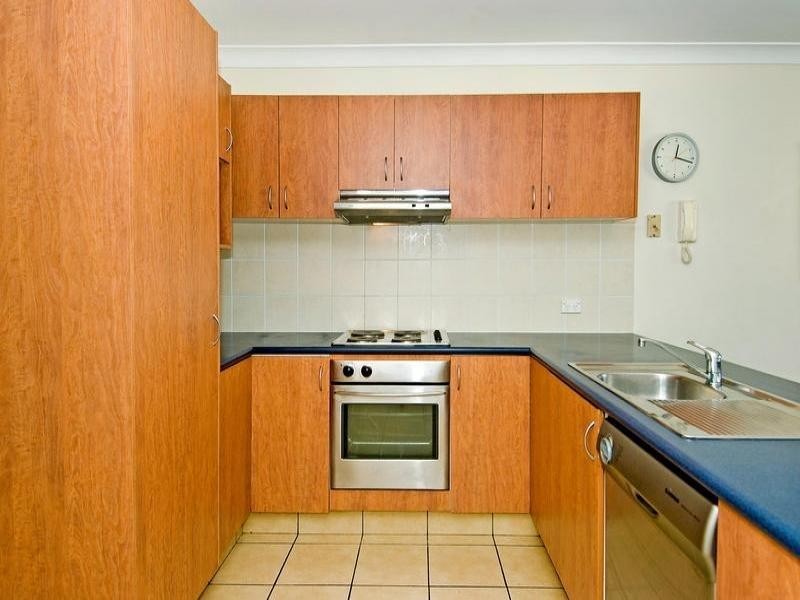 129 Currumburra Road, Ashmore QLD 4214