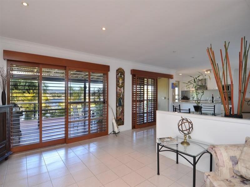 Auk Avenue, Burleigh Waters QLD 4220
