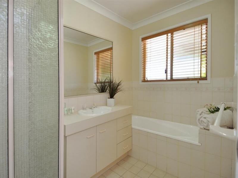 Auk Avenue, Burleigh Waters QLD 4220