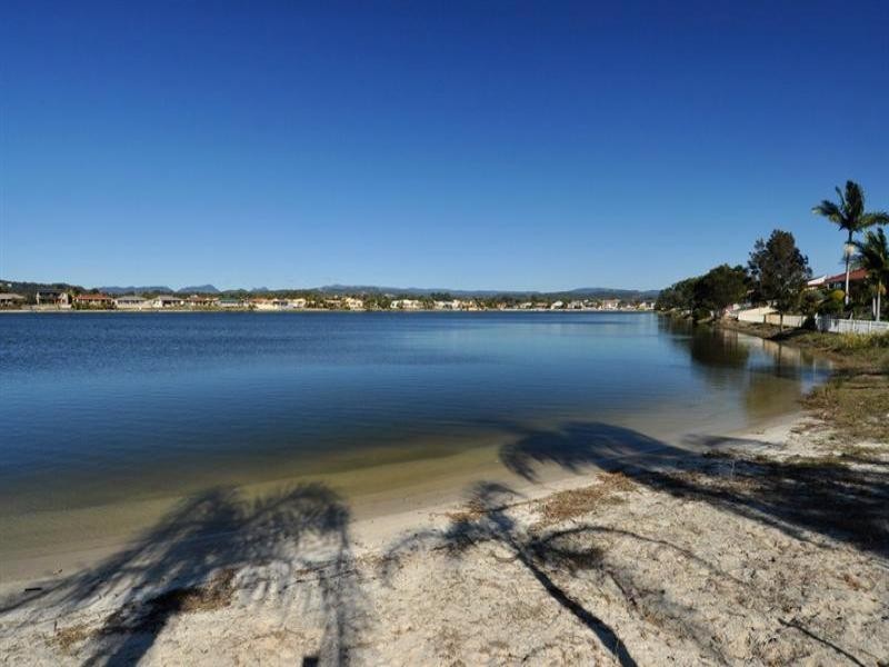 Auk Avenue, Burleigh Waters QLD 4220