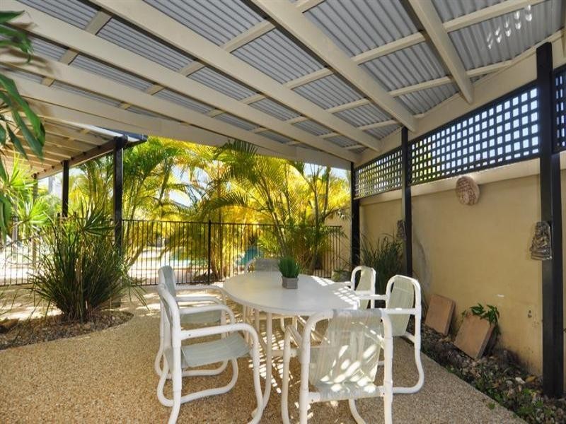 Auk Avenue, Burleigh Waters QLD 4220