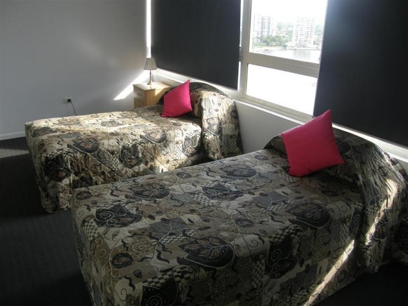 12a/2 Condor – Riverview Parade, Surfers Paradise QLD 4217