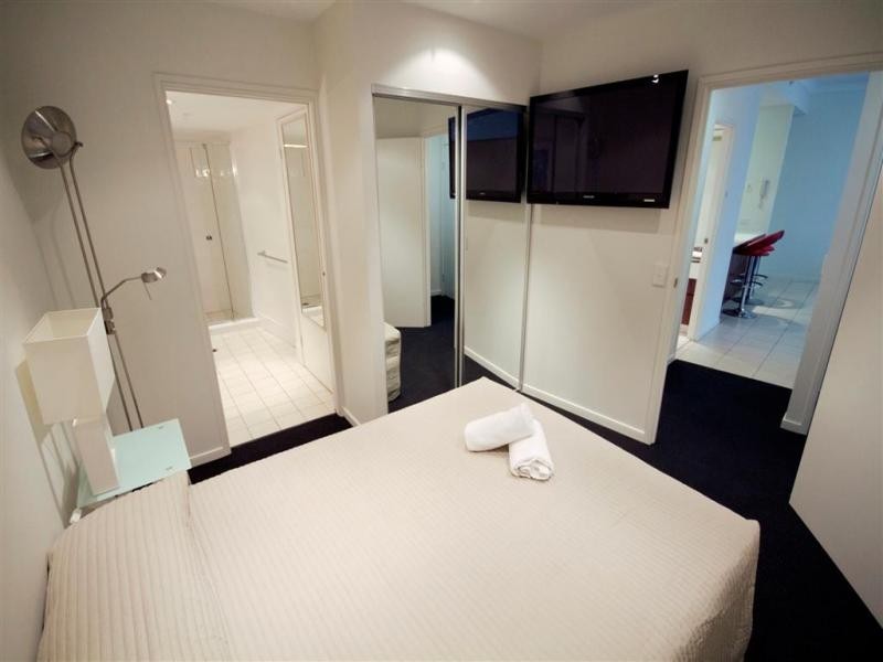 2114/23 Ferny Ave – Chevron Renaissance, Surfers Paradise QLD 4217