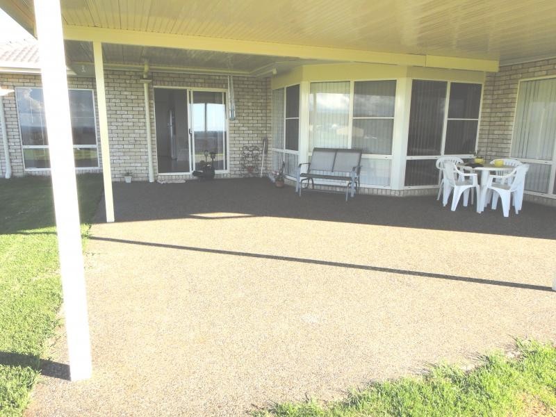 130 Harch Road, Highfields QLD 4352