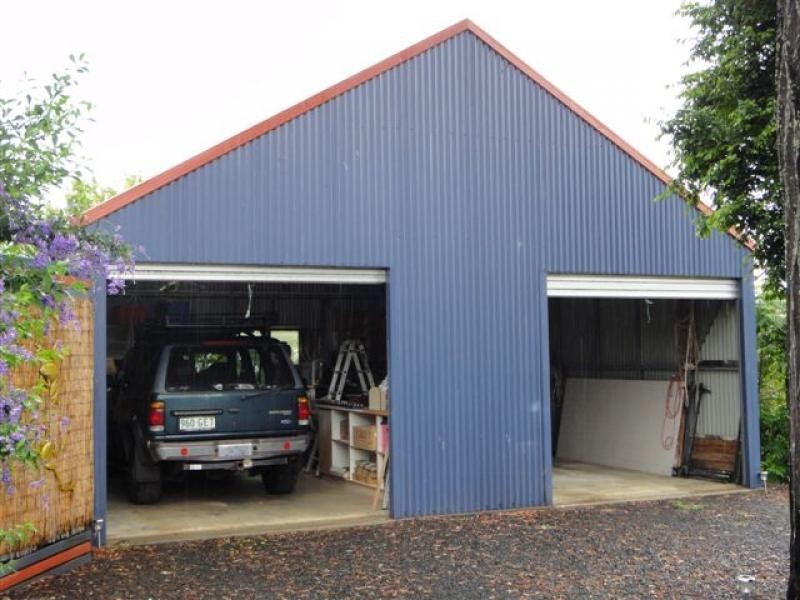 4 Phalaris St, Meringandan QLD 4352