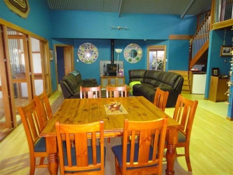 4 Phalaris St, Meringandan QLD 4352