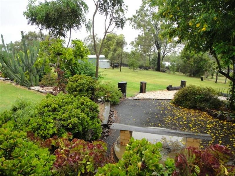 4 Phalaris St, Meringandan QLD 4352