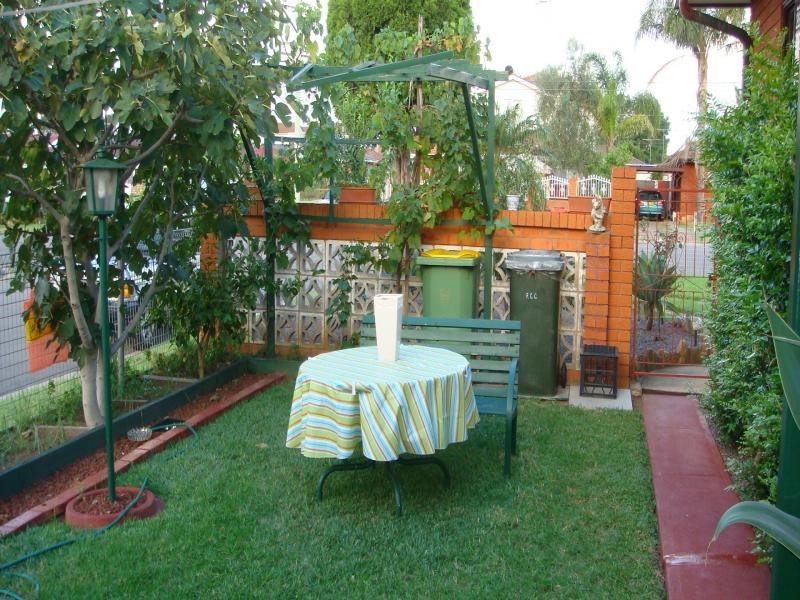 Fairfield West NSW 2165