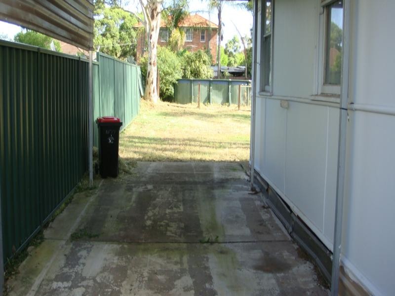 77 Alcoomie Street, Villawood NSW 2163