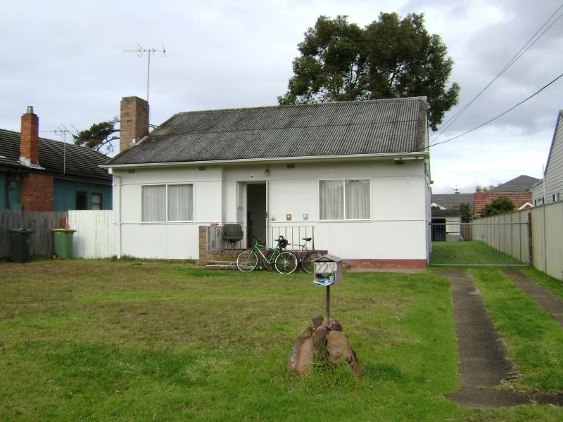 229 WARE STREET, Fairfield NSW 2165