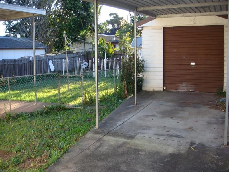 4 crosby, Fairfield NSW 2165