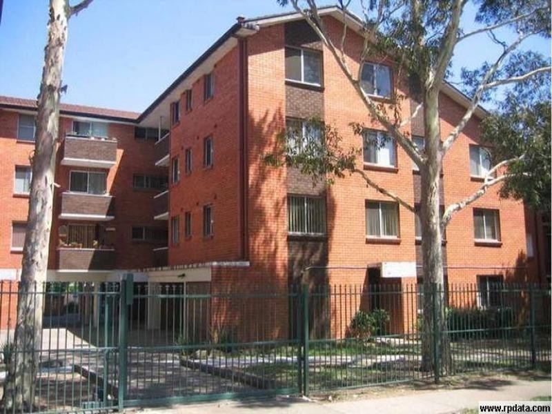 32/51-57 castlereagh, Liverpool NSW 2170