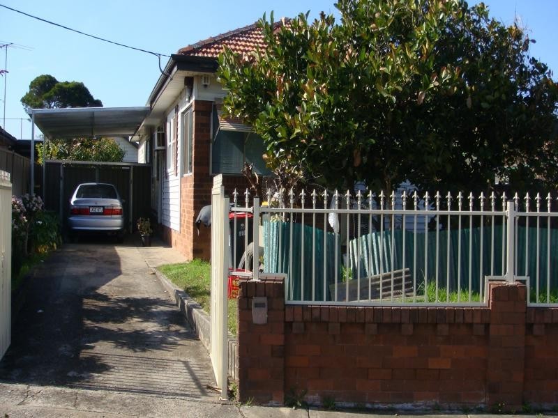 PUNCHBOWL RD, Punchbowl NSW 2196