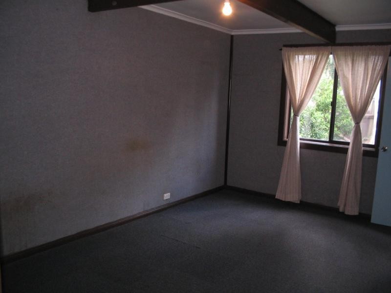 24 moore st, Canley Vale NSW 2166