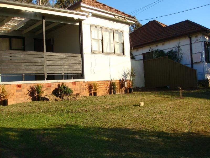 26 TUNCOOEE RD, Villawood NSW 2163