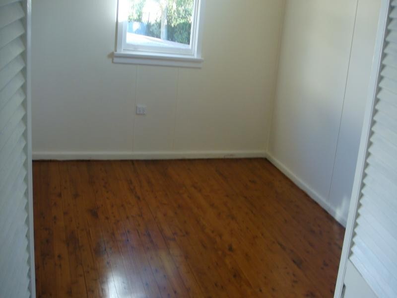 26 TUNCOOEE RD, Villawood NSW 2163