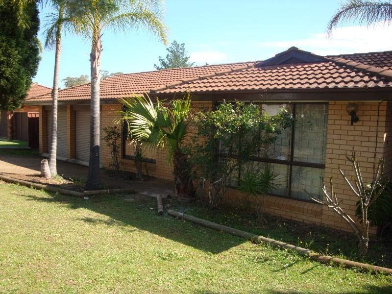 25 Sweethaven Rd, Edensor Park NSW 2176
