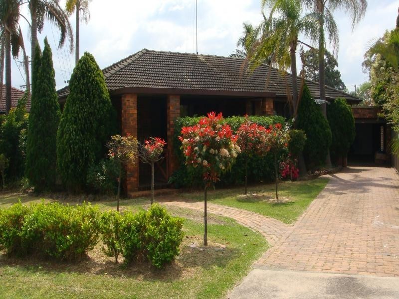 4 BEAUMONT STREET, Smithfield NSW 2164