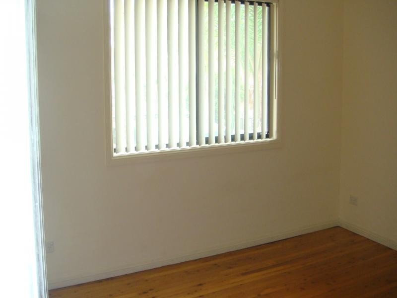 Stanbrook St, Fairfield Heights NSW 2165