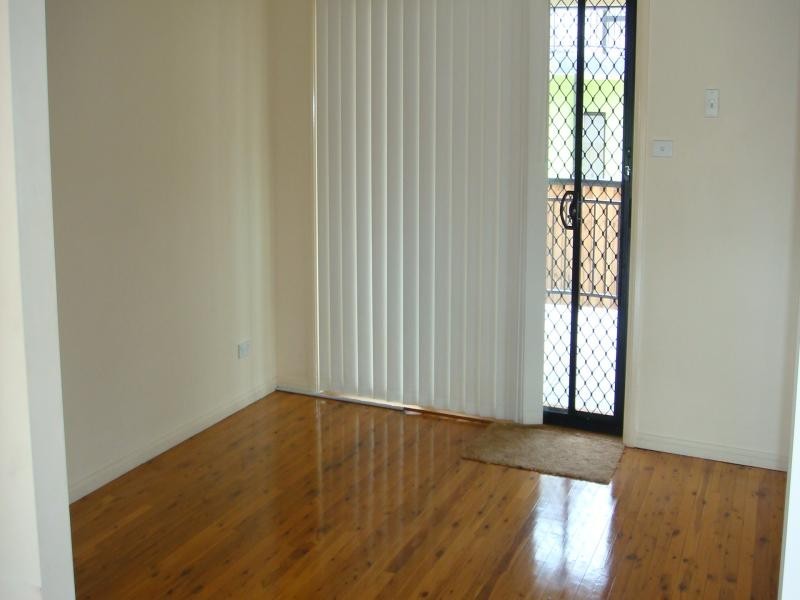Stanbrook St, Fairfield Heights NSW 2165