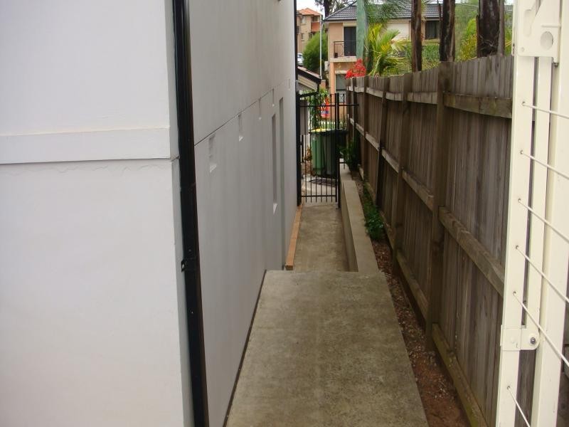 Stanbrook St, Fairfield Heights NSW 2165