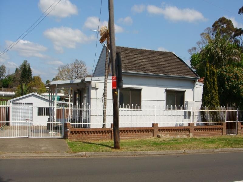 98 Albert Street, Guildford West NSW 2161