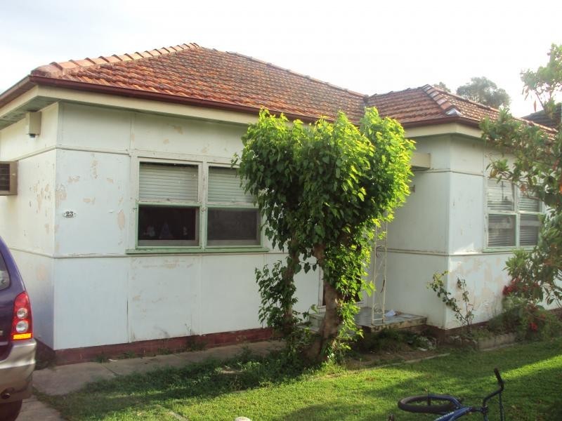 23 PARKER, Fairfield NSW 2165