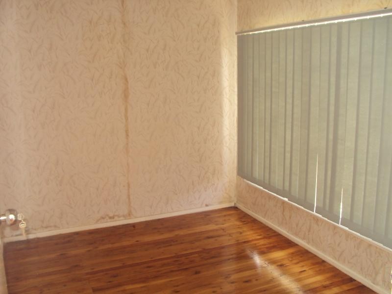 AVISFORD STREET, Fairfield NSW 2165