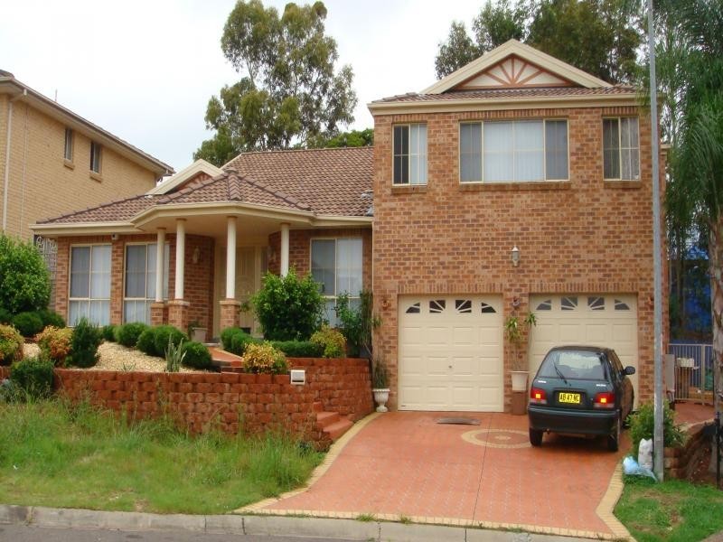 8 BRINGELLY PLACE, Bonnyrigg Heights NSW 2177