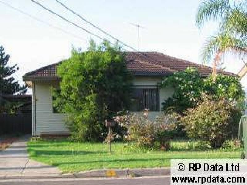 6 BODALLA STREET, Fairfield Heights NSW 2165