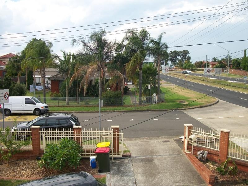 26 BAUDIN CR, Fairfield West NSW 2165