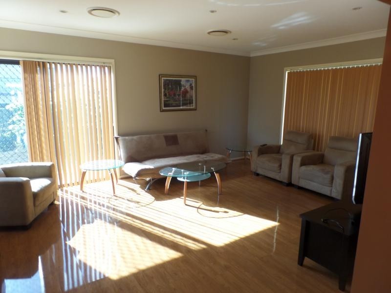 25 KIERNAN CRESENT, Abbotsbury NSW 2176