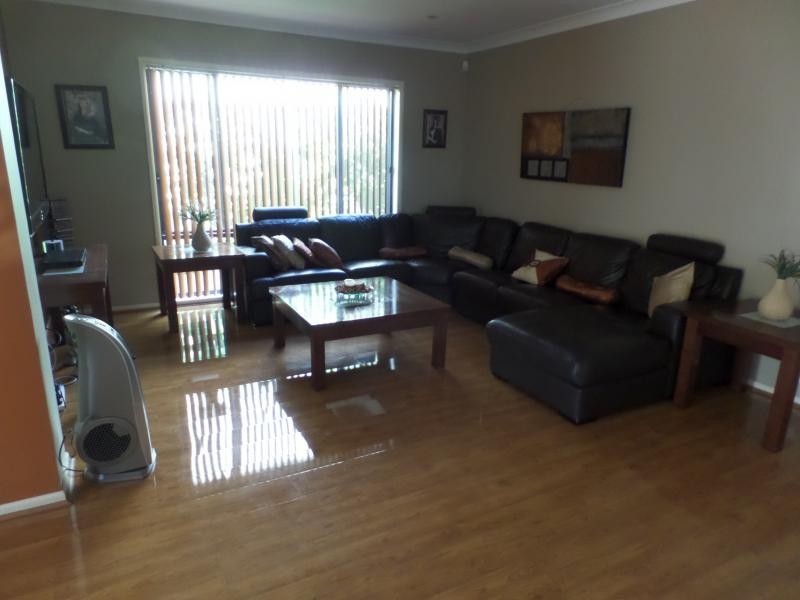 25 KIERNAN CRESENT, Abbotsbury NSW 2176