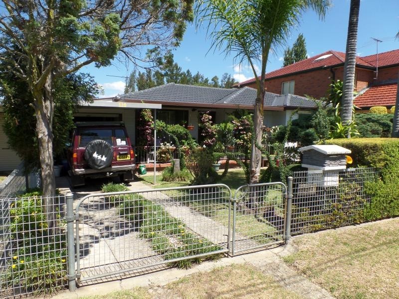134 Seville st, Fairfield East NSW 2165