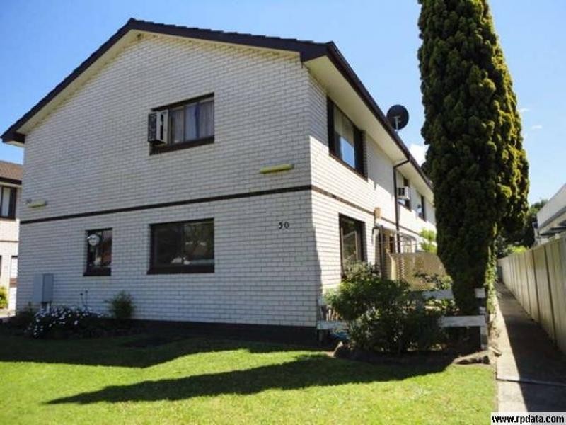 2/30 Wrentmore Street, Fairfield NSW 2165