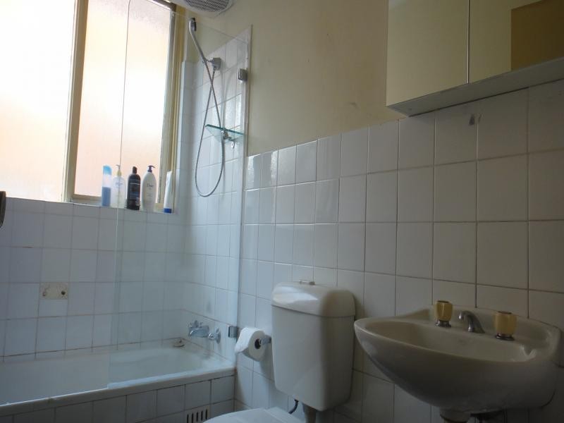 OFFER ABOVE $235K, Canley Vale NSW 2166