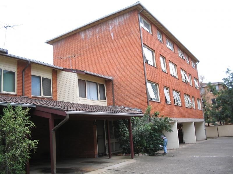 OFFER ABOVE $235K, Canley Vale NSW 2166