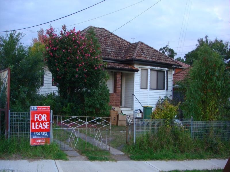 BARTON ST, Fairfield Heights NSW 2165