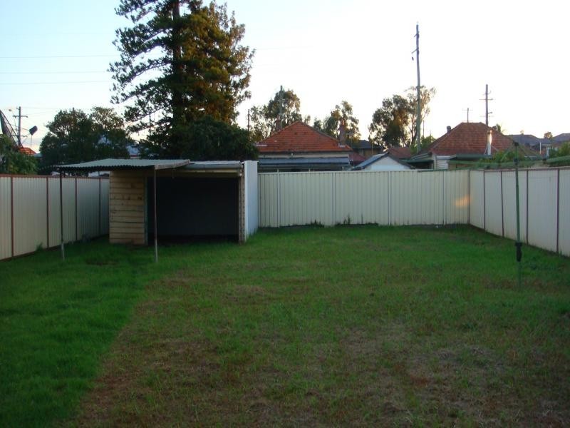 37  ANTHONY ST, Fairfield NSW 2165