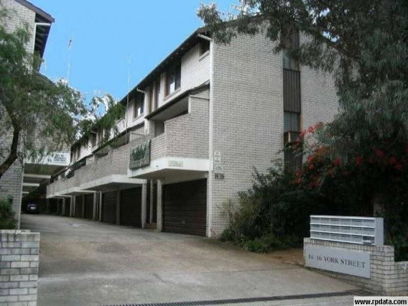 6/14 York Street, Fairfield NSW 2165