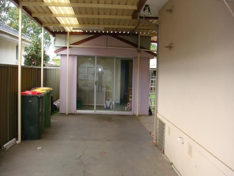 38 KIMBERLEY CR, Fairfield West NSW 2165