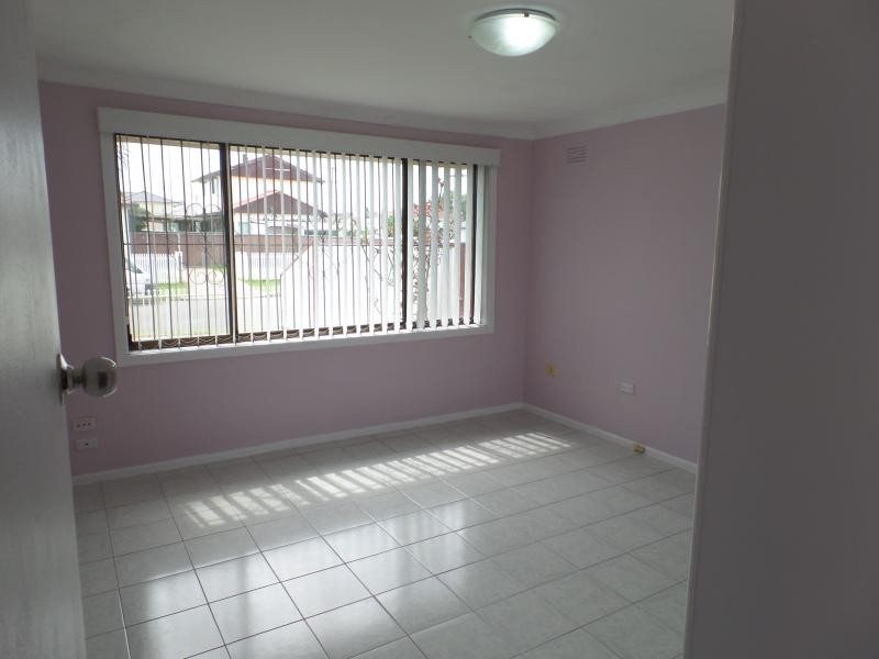 GREGORY ST, Fairfield West NSW 2165