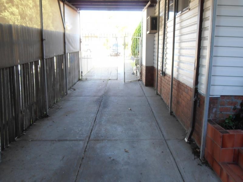 80 Eton Street, Smithfield NSW 2164