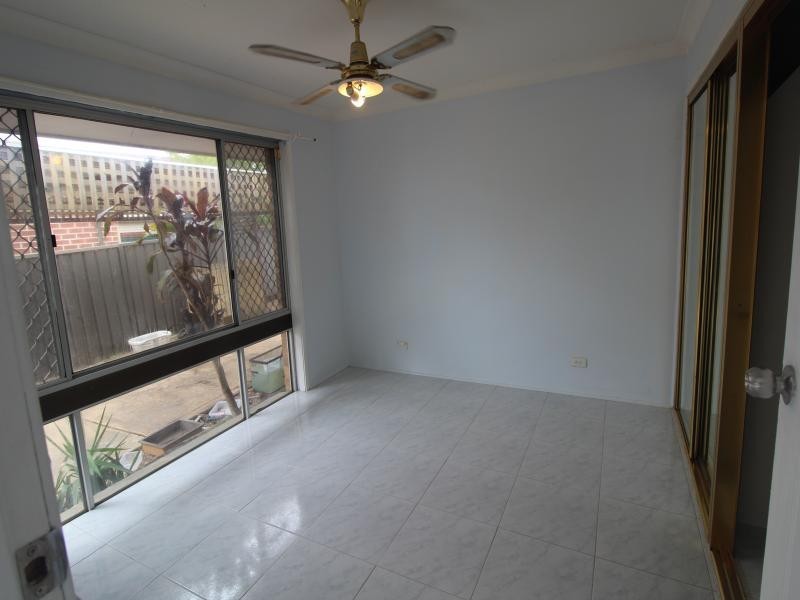 41 Borthwick St, Minto NSW 2566