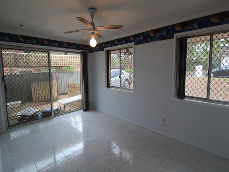 41 Borthwick St, Minto NSW 2566